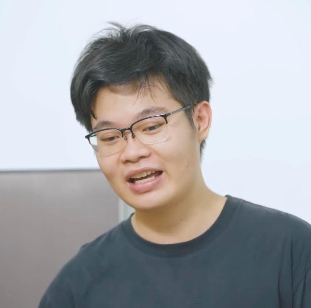 Em trai Lê Dương Bảo Lâm y hệt anh trai khi chưa thẩm mỹ-3