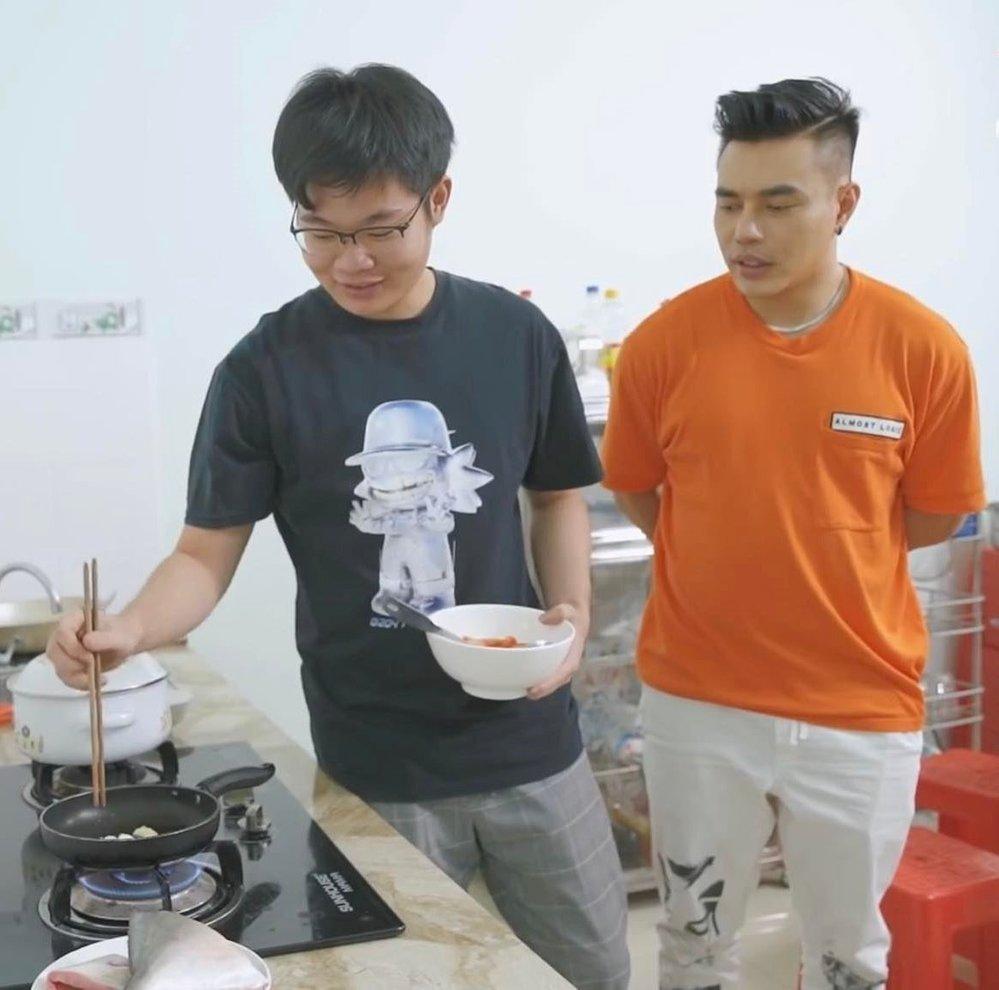 Em trai Lê Dương Bảo Lâm y hệt anh trai khi chưa thẩm mỹ-6