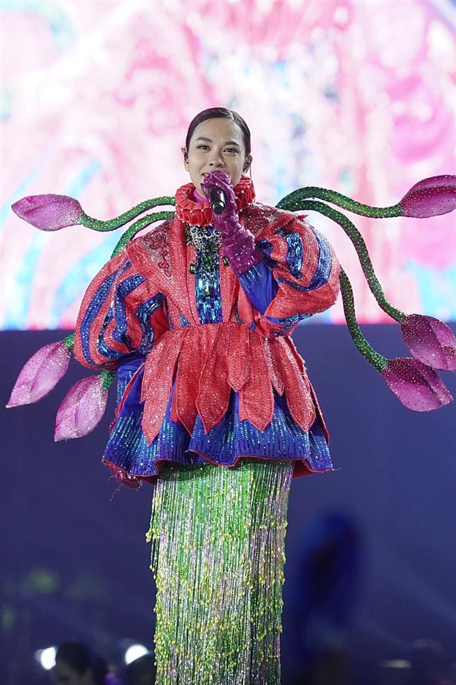 O Sen Ngọc Mai giành giải Quán quân Ca Sĩ Mặt Nạ-7