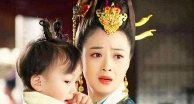 Tại sao Hoàng đế không để thê thiếp cho con bú?-1