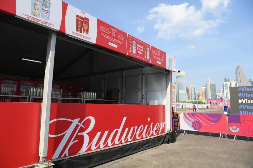 Qatar ‘quay xe’ về bán bia tại World Cup, fan tìm mọi cách để mua-4
