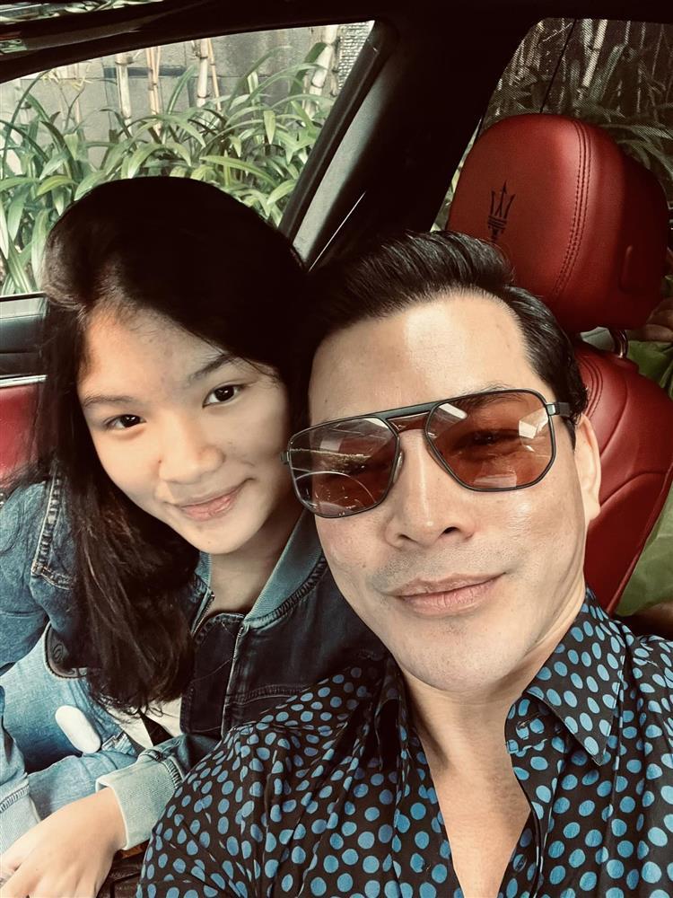 Con Trương Ngọc Ánh 14 tuổi cao ngang bố, gương mặt sao y-2