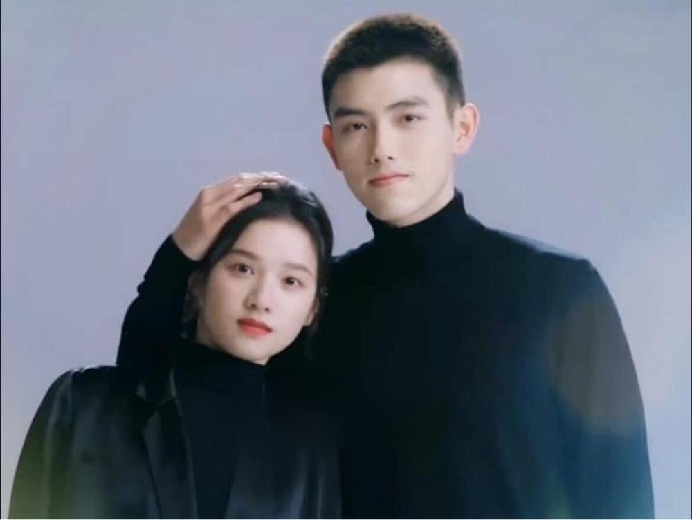 Cặp đôi Trần Phi Vũ - Trương Tịnh Nghi lột xác chóng mặt-2