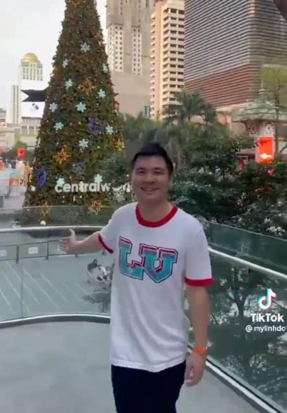 Ông xã Đỗ Mỹ Linh từ chủ tịch hóa TikToker hợp tác quay clip-5