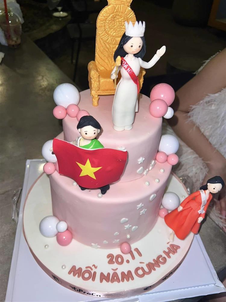 Đỗ Thị Hà kỷ niệm 2 năm đăng quang, quà cáp hot hơn nhan sắc-4