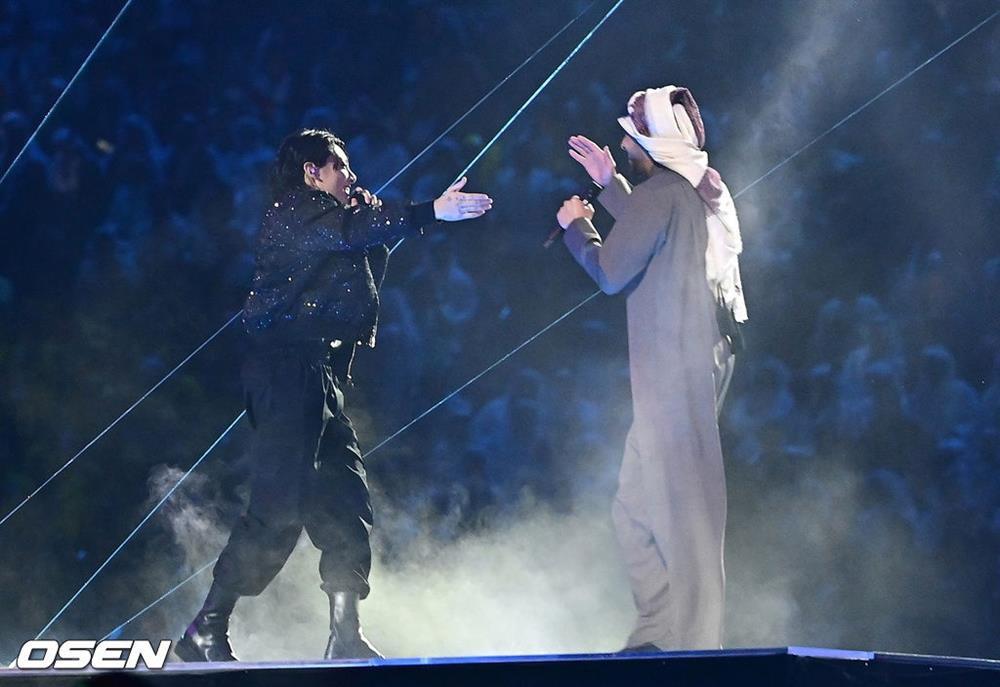 Hình ảnh em út BTS bùng nổ ở lễ khai mạc World Cup 2022-2