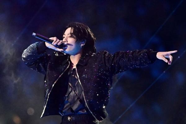 Linh vật World Cup 2022: Hồn ma hay tờ khăn giấy?-5