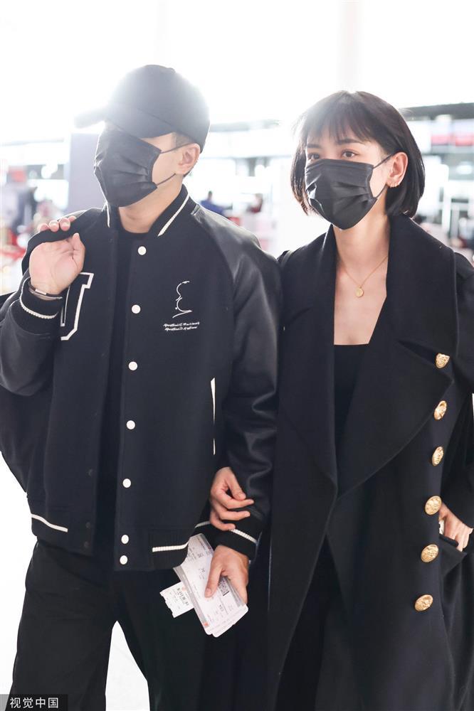 Lưu Khải Uy công khai tình tứ bên Lý Hiểu Phong-3