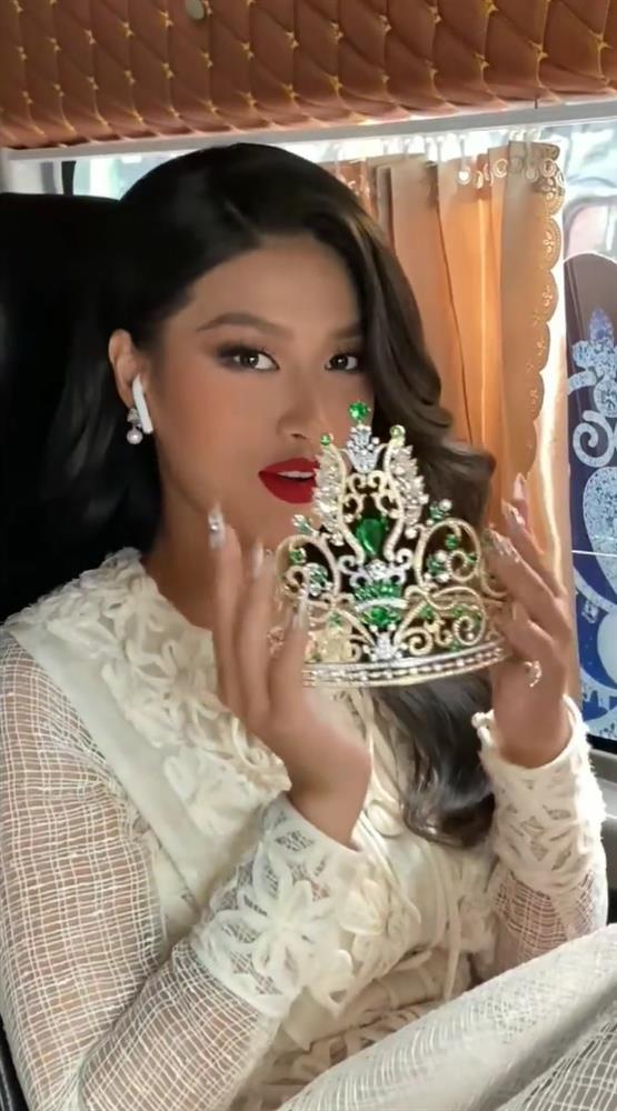 Vương miện Thiên Ân được sửa sau sự cố ở Miss Grand 2022-1