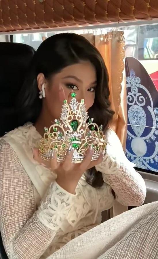 Vương miện Thiên Ân được sửa sau sự cố ở Miss Grand 2022-2