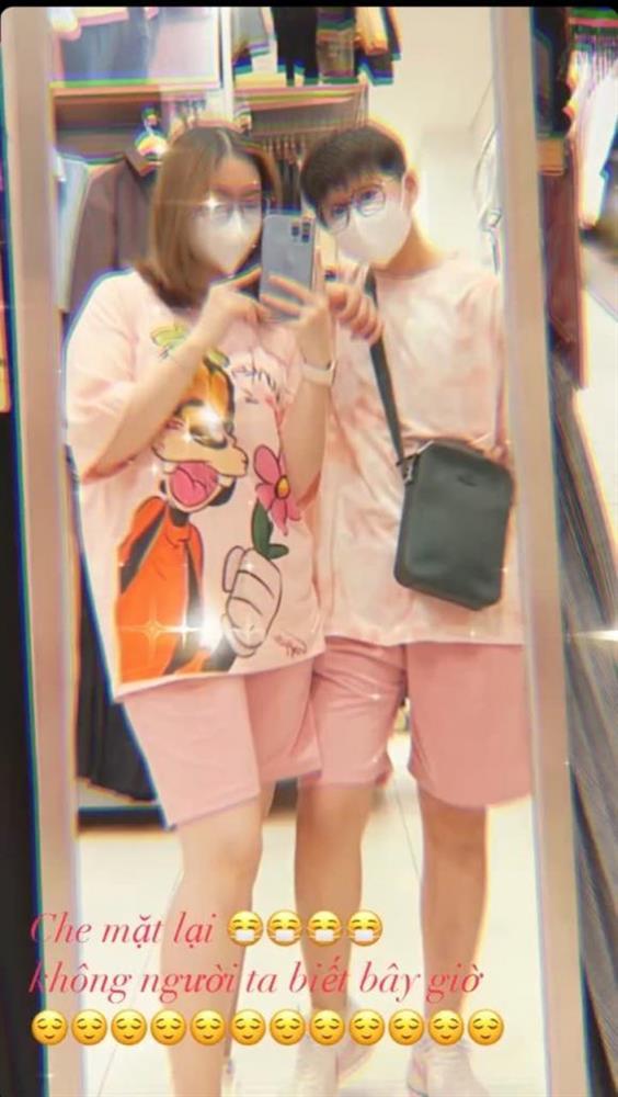 Thiện Nhân liên tiếp khoe ảnh ngọt ngào bên tình đồng giới-2