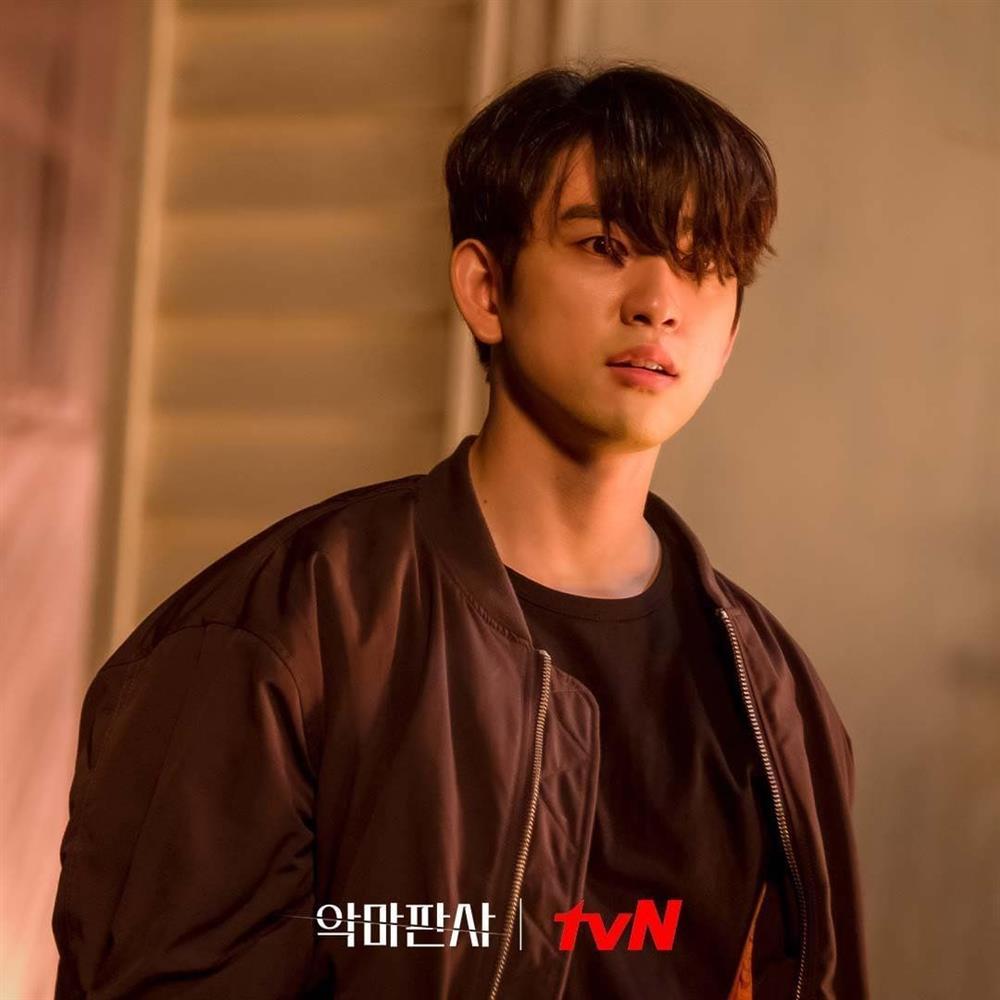 IU, Jisoo và loạt idol gây ấn tượng diễn xuất nhờ phim bi thảm-11