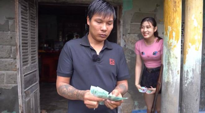 Lộc Fuho đăng clip đếm tiền, công khai sốc thu nhập-3