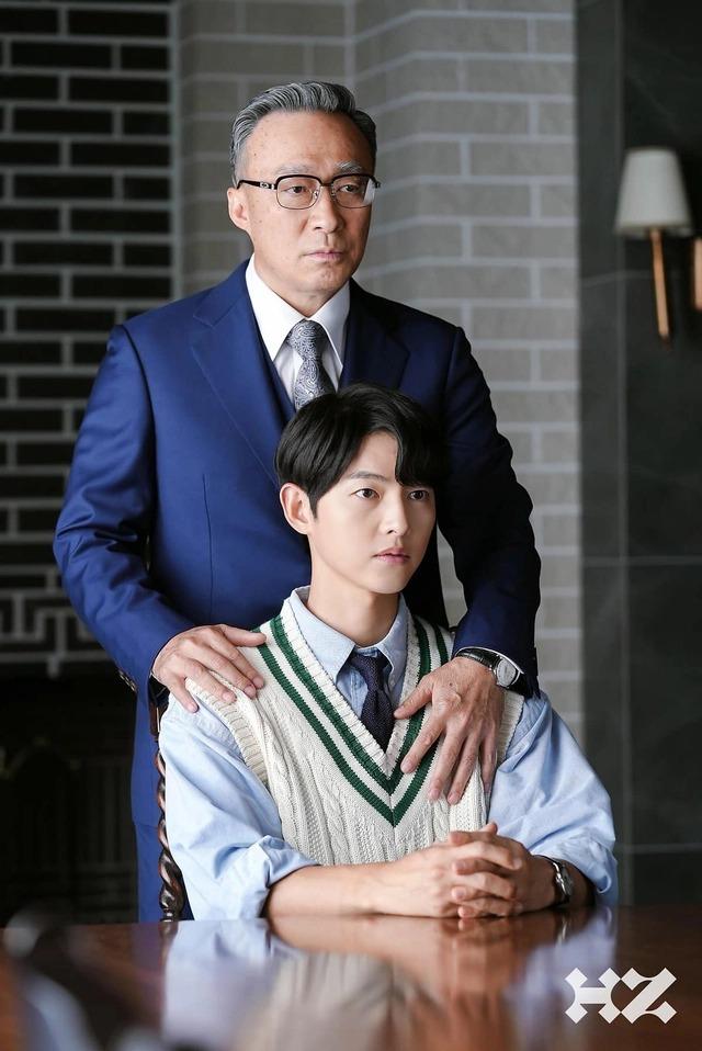 Nữ chính trong phim của Song Joong Ki bị chê thừa thãi-1