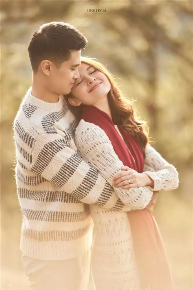 Hoa hậu Ngọc Hân nối dài list đám cưới Vbiz tháng 12-5