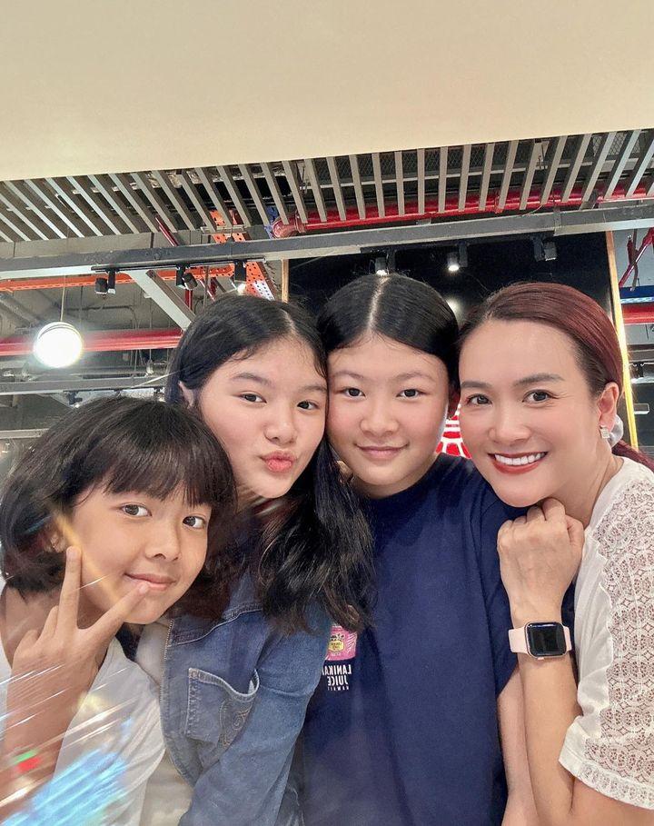 Trần Bảo Sơn hội ngộ mẹ vợ cũ ngày sinh nhật con gái-1