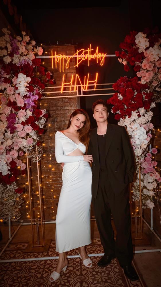 Hà Hồ khoe quà sinh nhật khủng, tình tứ với bạn hơn cả Kim Lý-5