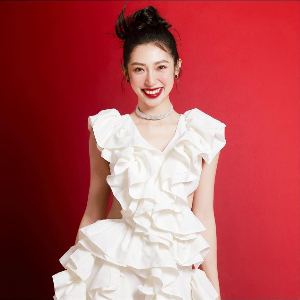 Tin showbiz Việt ngày 22/11: Đỗ Mỹ Linh trêu chọc hôn phu Ngọc Hân-7