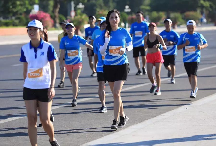 Mai Phương Thúy tinh tế sau nhiều pha lên đồ chạy phản cảm-12