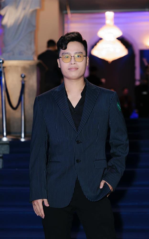 Nguyễn Minh Tuấn ám chỉ đàn anh chơi xấu, liên quan một hoa hậu?-1