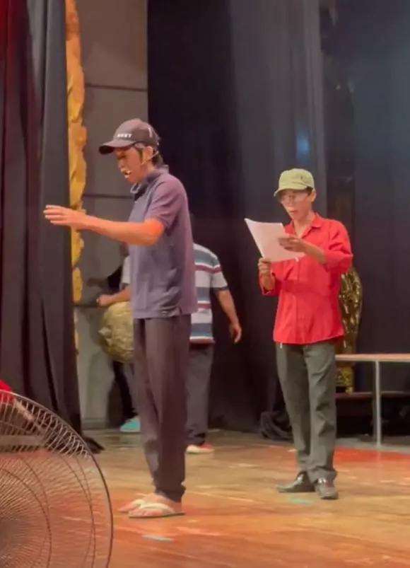 Hoài Linh liên tục lộ ngoại hình hom hem khi comeback-11