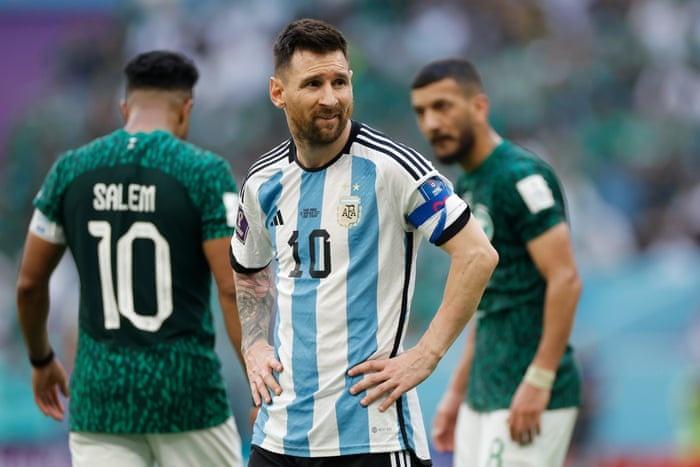 Messi sốc nặng, ôm mặt thất vọng khi thua Saudi Arabia-4
