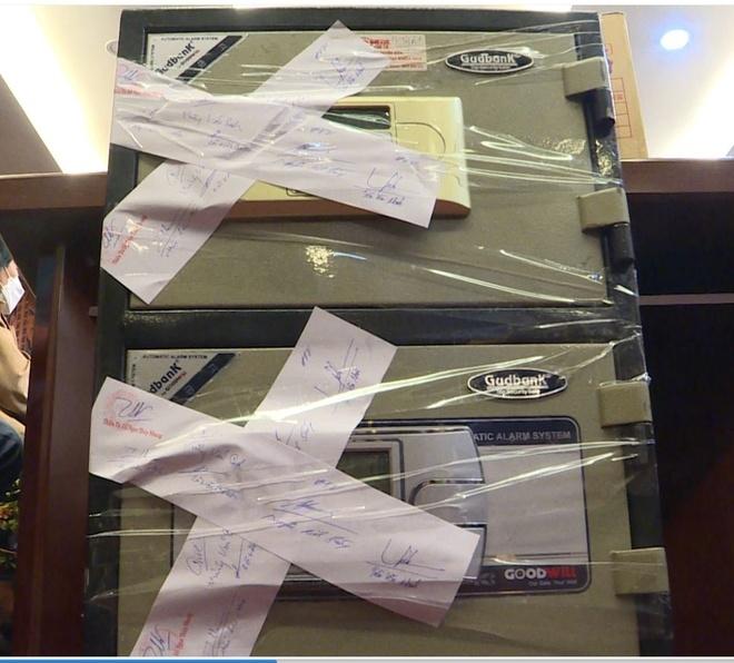 Triệt phá đường dây đánh bạc, cá độ 30.000 tỷ ở TP.HCM-3