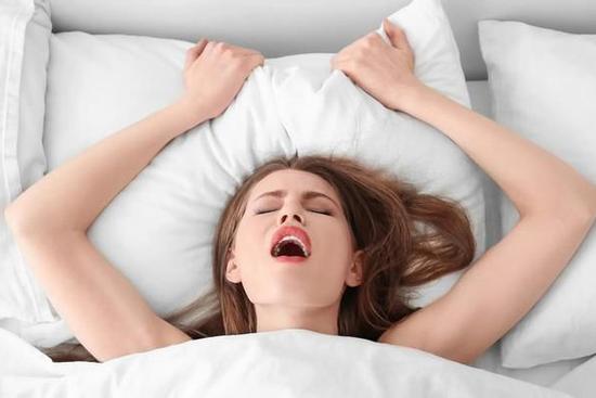 Cô gái trẻ ở Hà Nội bị 'mất não' sau khi làm 'chuyện ấy'