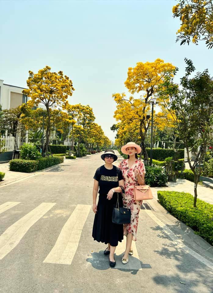 Lã Thanh Huyền U40 vẫn để mẹ hoa khôi lo chuyện ăn mặc-6