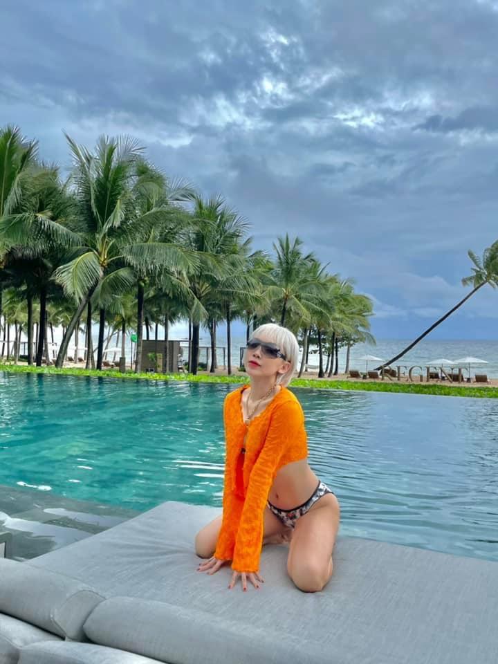 Tóc Tiên gây lo lắng vì chân sưng vù trong ảnh tự đăng-1