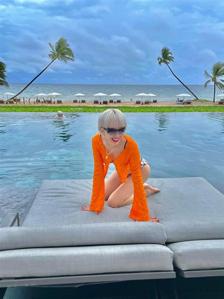 Tóc Tiên gây lo lắng vì chân sưng vù trong ảnh tự đăng-2