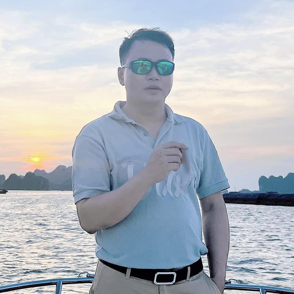 Shark Bình đi du thuyền sang chảnh, dân mạng phát hiện điều bất ngờ-1