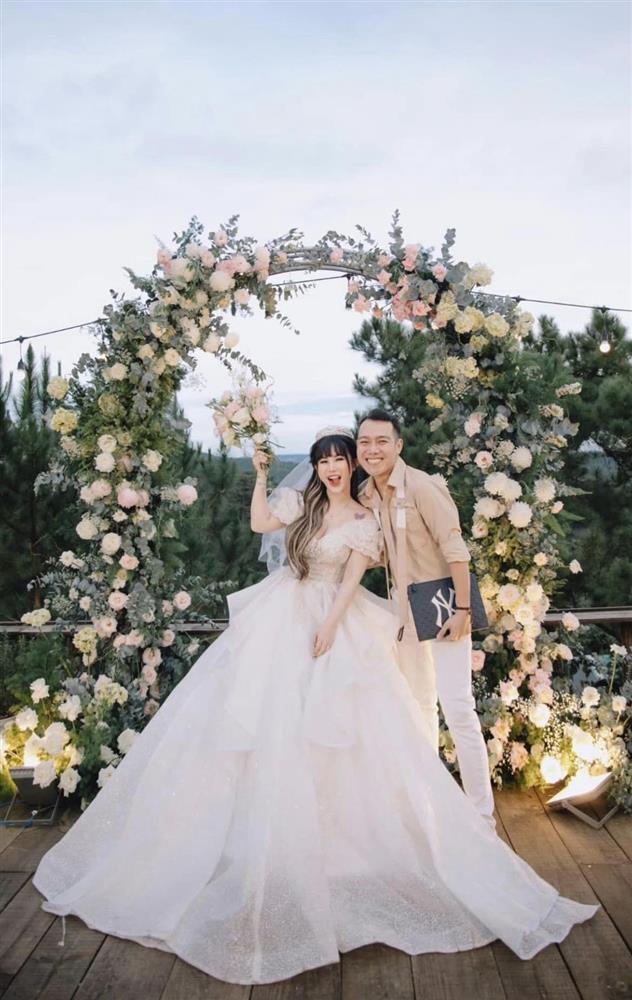 Hot girl Trần My từng xô xát Trang Nemo khoe lấy chồng giàu-4