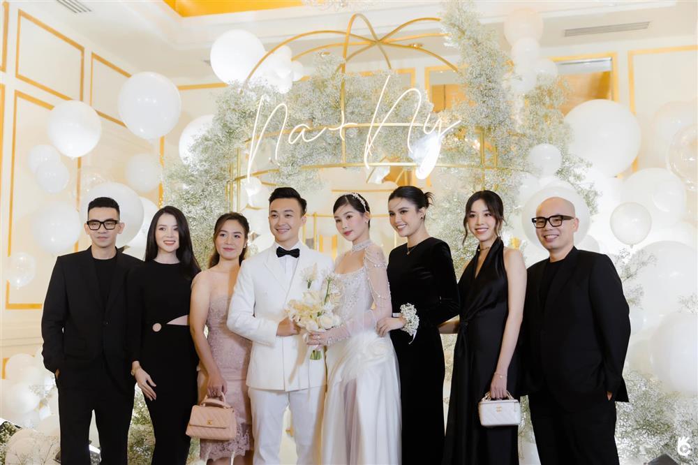 Lộ diện mỹ nhân bắt được hoa cưới Lê Âu Ngân Anh-8