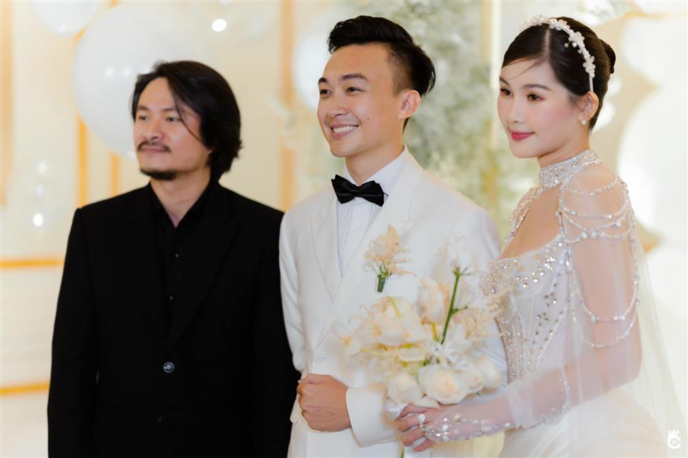 Lộ diện mỹ nhân bắt được hoa cưới Lê Âu Ngân Anh-10