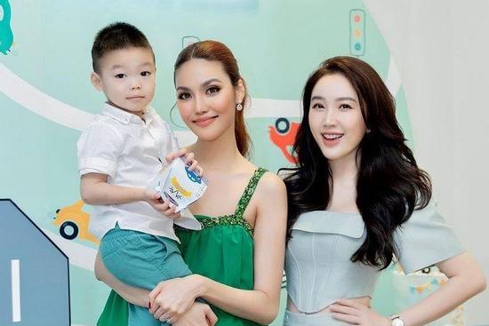 'Đọ sắc' Lan khuê, Bảo Thy Lần đầu lép vế khi chụp cùng Hoa khôi?