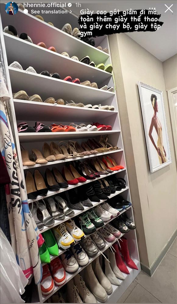 HHen Niê khoe bộ sưu tập giày hiệu nát tươm thê thảm-1