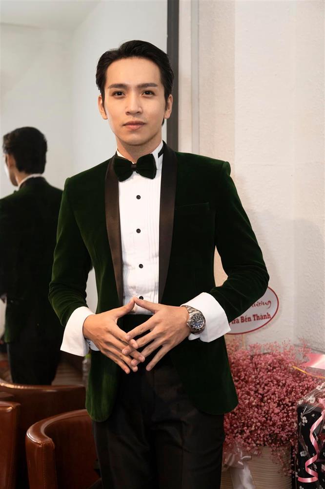 Được đẩy thuyền với Nam Em, Bạch Công Khanh: Không muốn nói về tình yêu-2