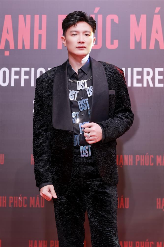 Á hậu chuyển giới Tường Vi, Cát Phượng mặc đẹp nhưng lạc quẻ trên thảm đỏ-1