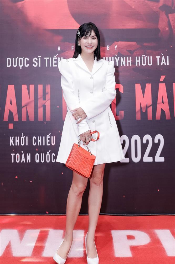 Á hậu chuyển giới Tường Vi, Cát Phượng mặc đẹp nhưng lạc quẻ trên thảm đỏ-15