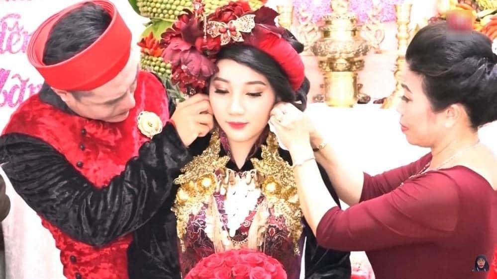 Ảnh cưới Lê Dương Bảo Lâm 5 năm trước, netizen ngơ ngác cô dâu-3