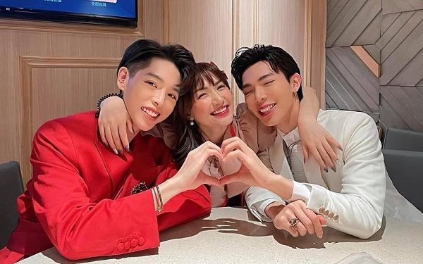 Hoà Minzy tung clip khoe gia đình Hoa Dâm Bụt, fan căng mắt tìm Đức Phúc-2