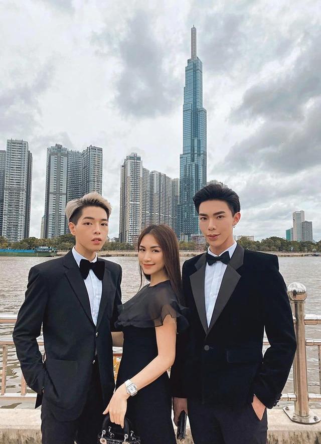 Hoà Minzy tung clip khoe gia đình Hoa Dâm Bụt, fan căng mắt tìm Đức Phúc-8