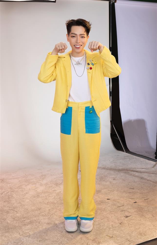 Hoà Minzy tung clip khoe gia đình Hoa Dâm Bụt, fan căng mắt tìm Đức Phúc-7