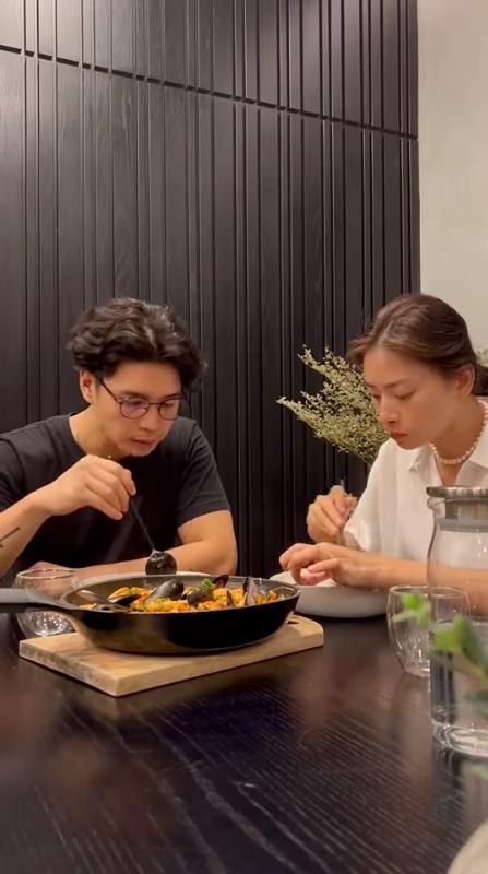 Huy Trần nấu ăn cho Ngô Thanh Vân, nụ hôn chiếm spotlight-6