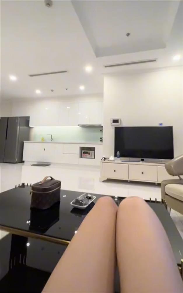 Giật mình với độ giàu có của hotgirl chia nhỏ 9,5kg ma túy vào bỉm trẻ em-10