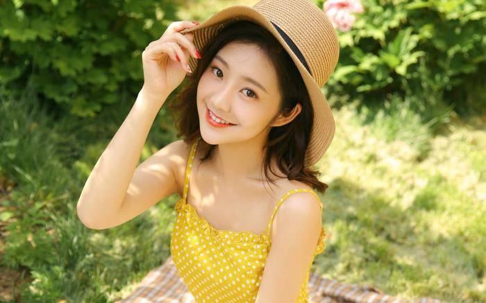 Phụ nữ có 4 nốt ruồi may mắn, vượng phu ích tử-2