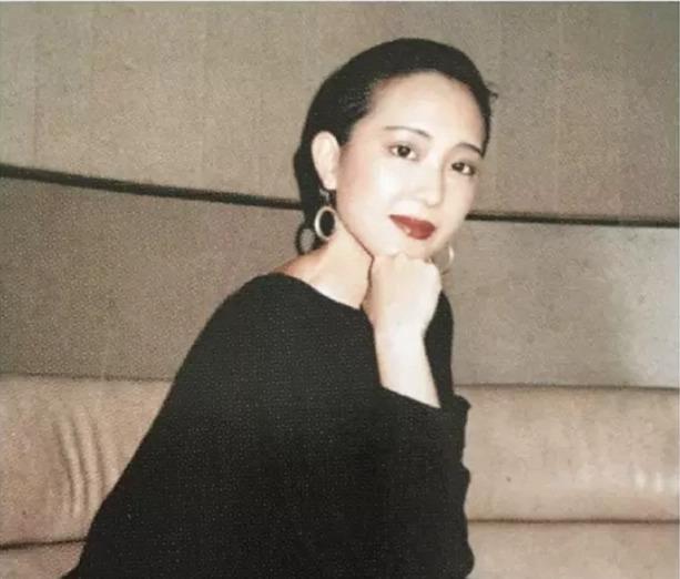 Mỹ nhân màn ảnh trở thành thảm họa mặt rắn-2