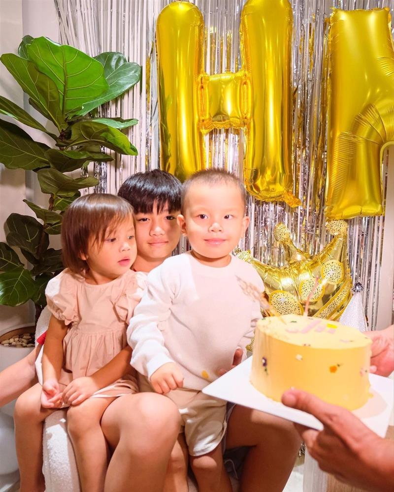 3 con mừng sinh nhật Hồ Ngọc Hà, ngoại hình gây chú ý-2