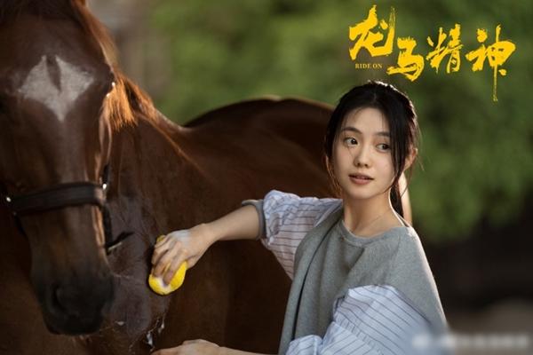 Ngô Kinh than thở vì Thành Long tiết kiệm ăn uống-3